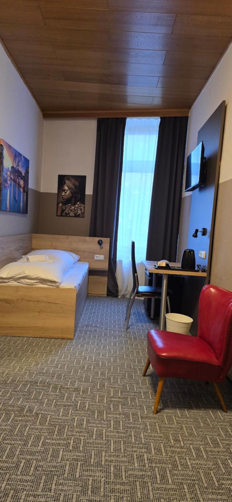 Hotel Zum Deutschen Eck Velbert Buitenkant foto