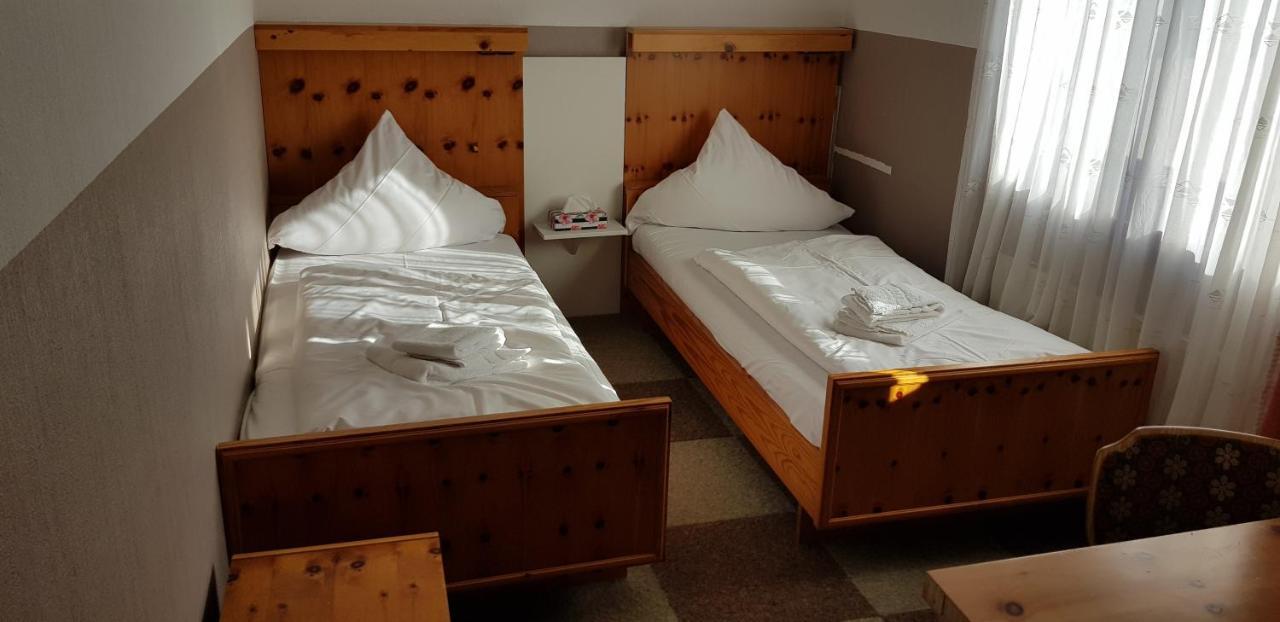 Hotel Zum Deutschen Eck Velbert Buitenkant foto